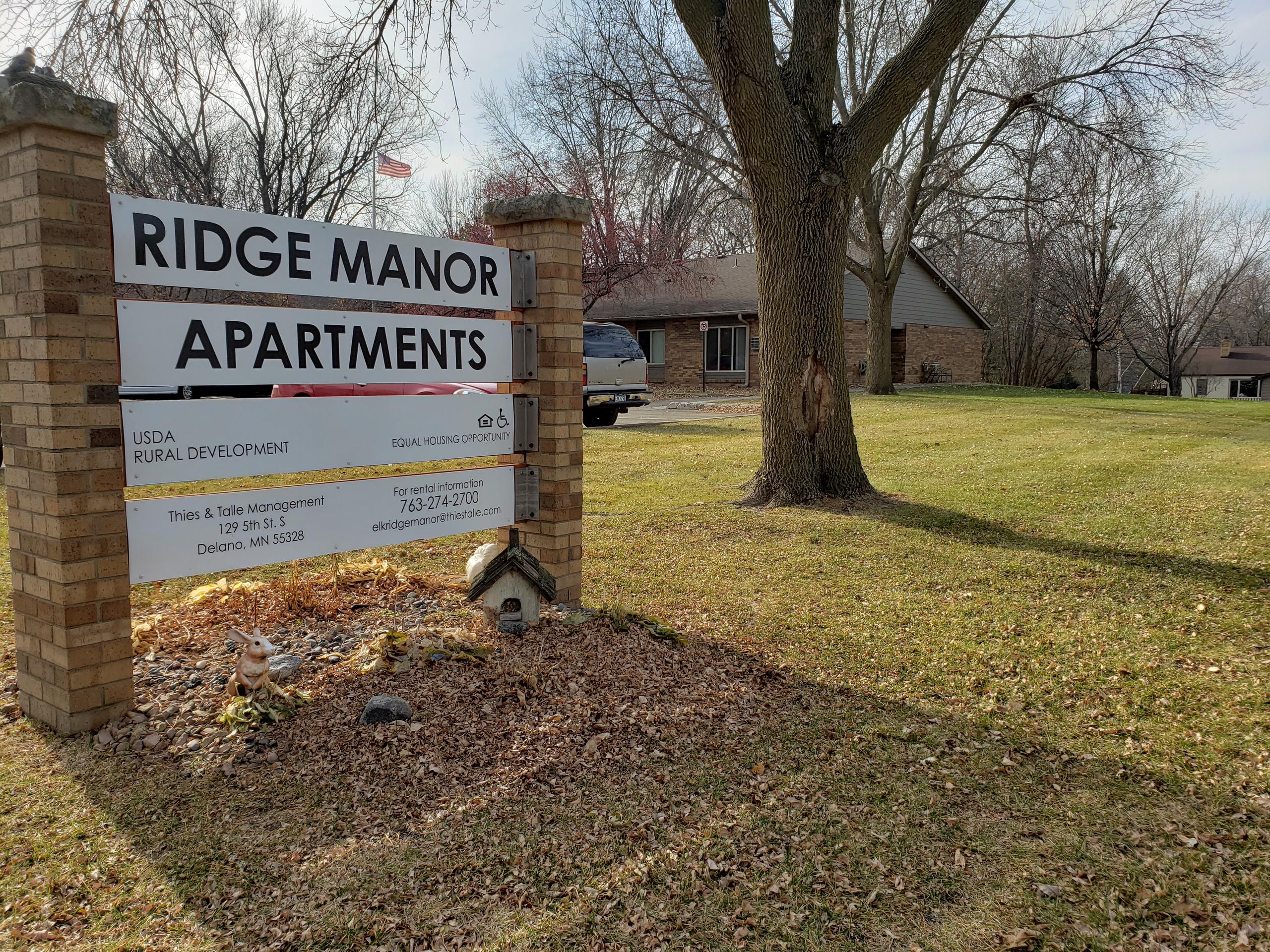 Ridge Manor Apartments for Rent in Delano, MN